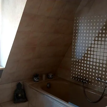 Entire 2-room In South Apartment *