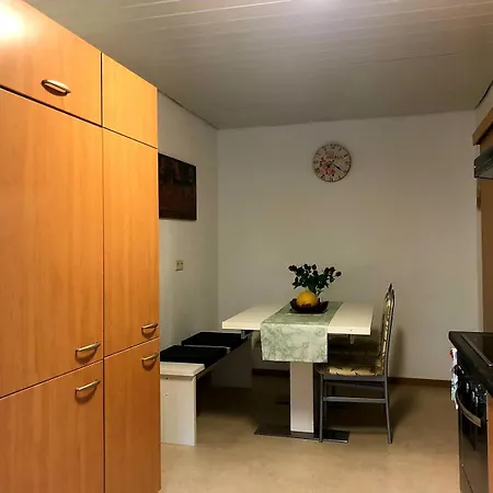 Entire 2-room In South Apartment *